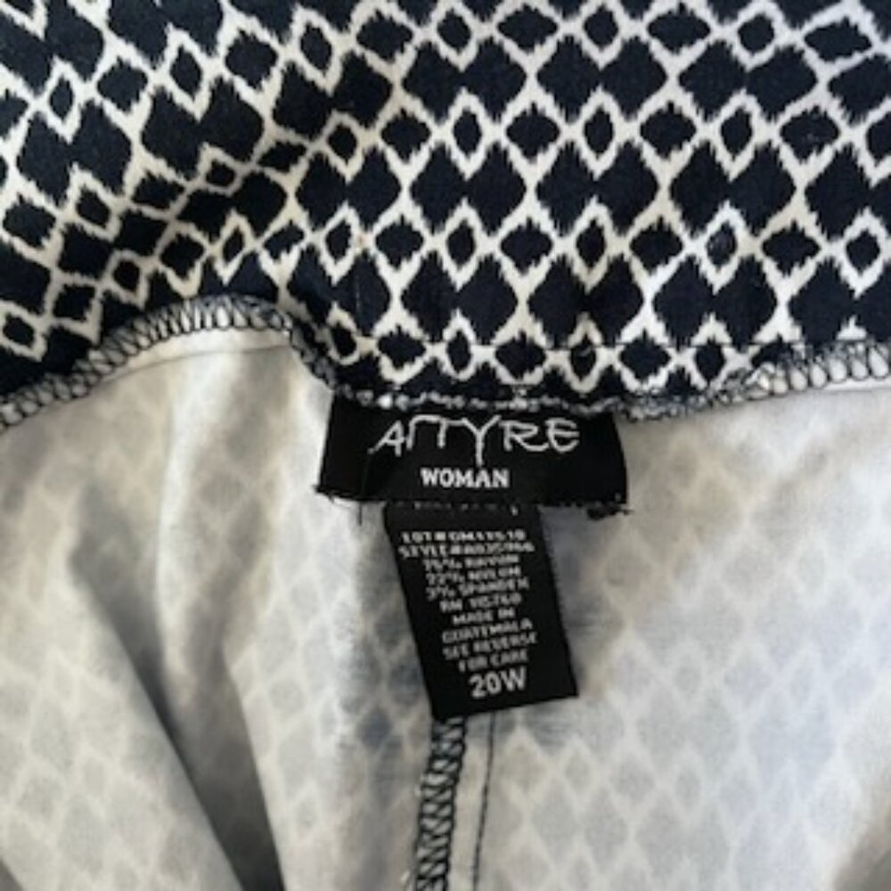 Attyre Skorts Women’s 20W Navy Blue White Plus Size Active Wear Athleisure - Picture 6 of 9